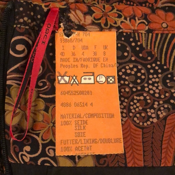 100% Silk Beautiful skirt from Hugo Boss. - Picture 5 of 7